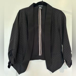Super cute cropped blazer. Never worn